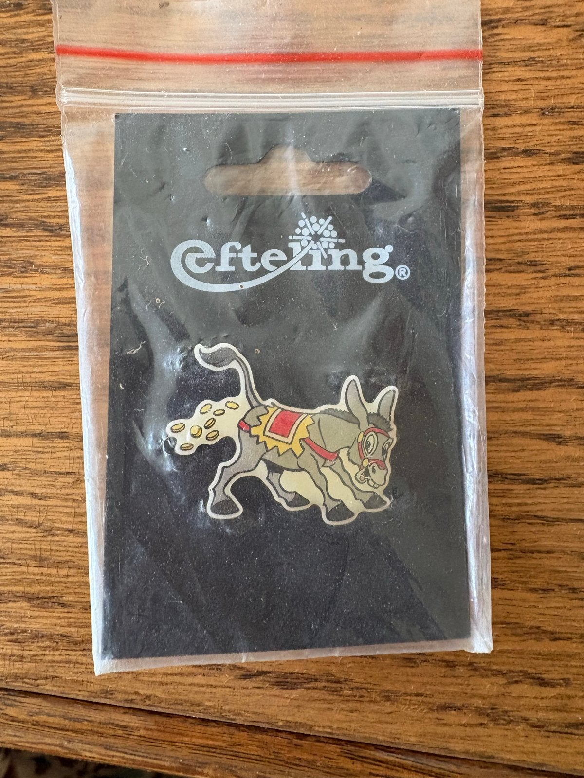 Efteling pin van Ezeltje Strek Je, Ophalen of Verzenden, Nieuw, Button of Speldje