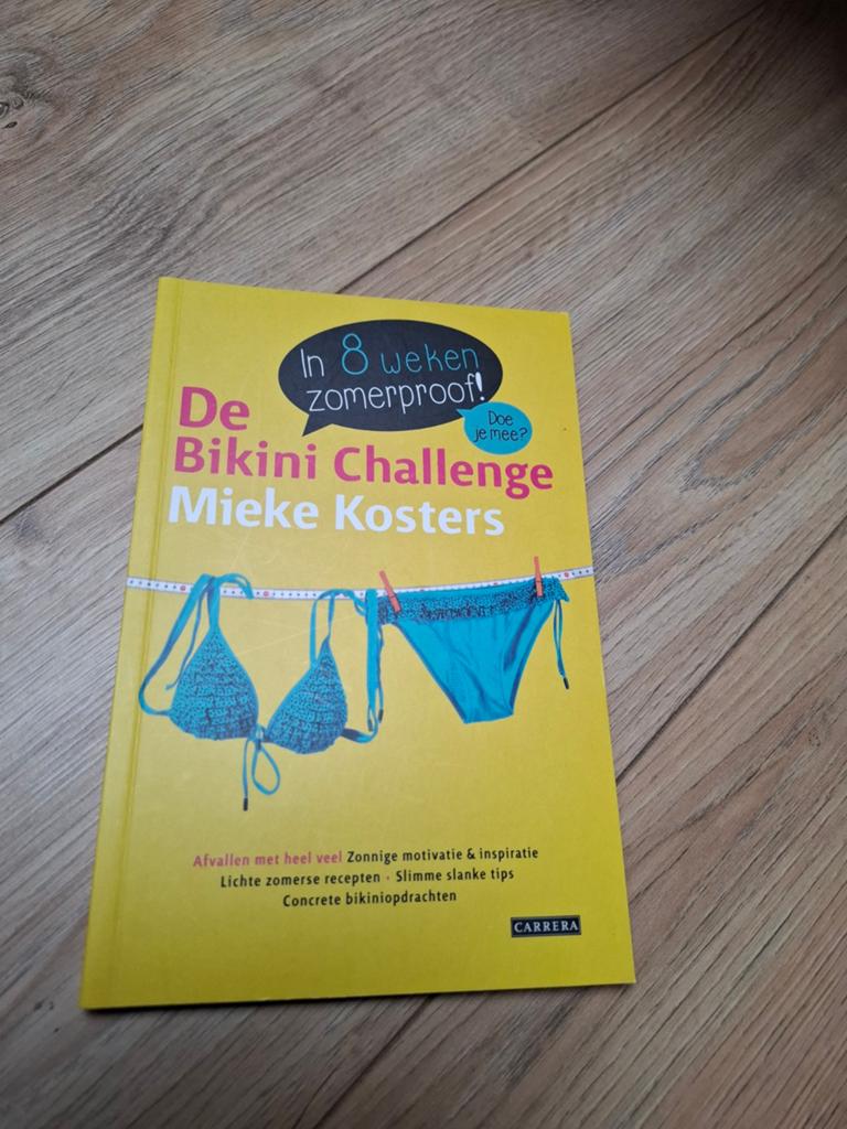 Mieke Kosters - De bikini challenge, Ophalen of Verzenden, Zo goed als nieuw, Mieke Kosters