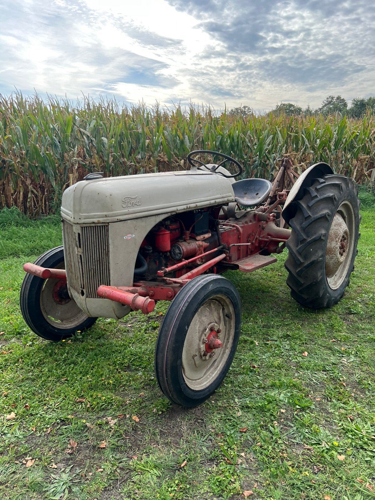 Oldtimer Ford 8N Dearborn tractor met kenteken en ploeg 1948, Ophalen, Info@ford.com, Oldtimer, 8N