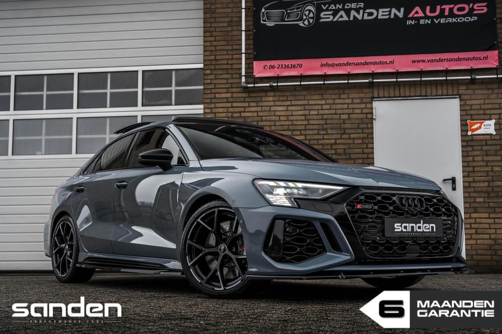 Audi RS3 2.5TFSI quattro|400pk|Pano|B&O|Alcantara|Maxton|LED, Auto's, Audi, Automaat, RS3, 11 km/l, Bedrijf