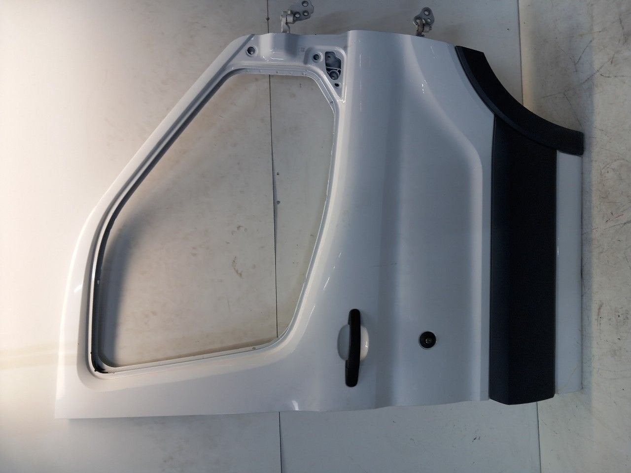 Portier rechts voor Ford Transit, Onderdelen@venauto.nl, Van der Ven Autorecycling B.V., Gebruikt, Ettenseweg 76, 4706 PB Roosendaal, The Netherlands