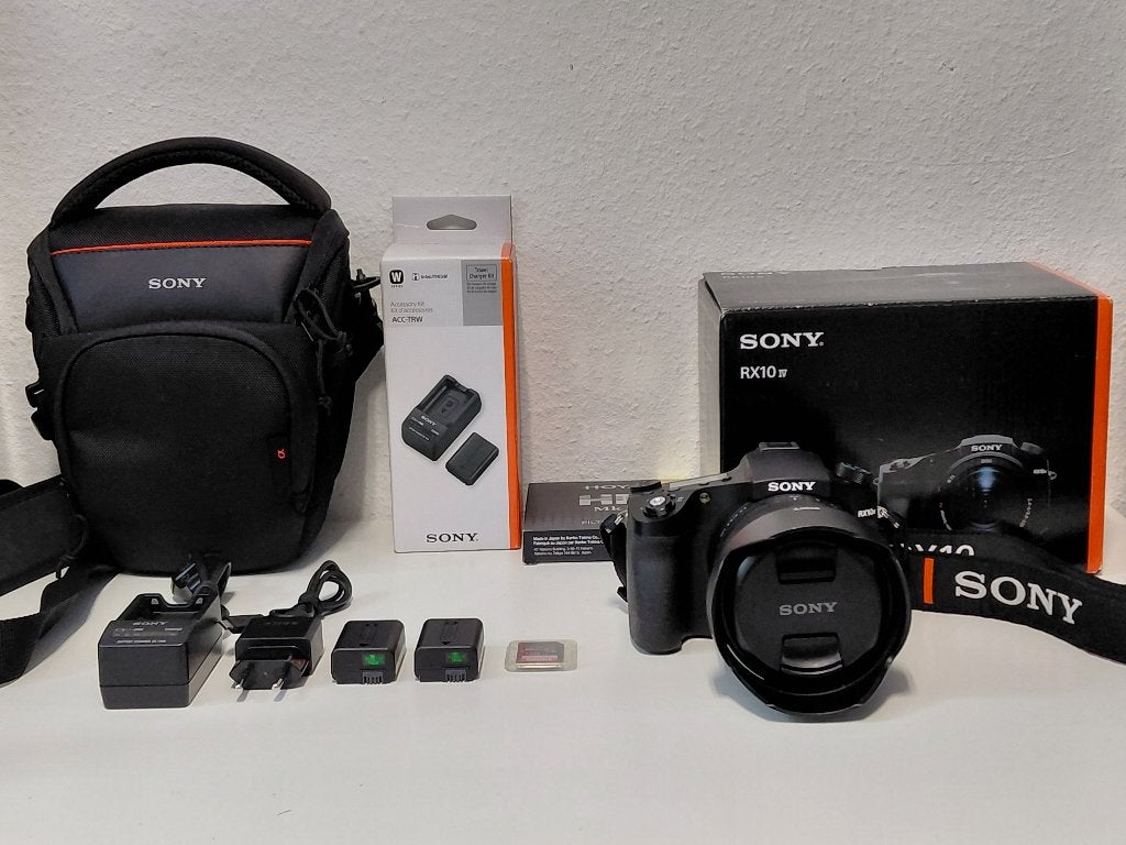 Sony Cybershot DSC-RX10 IV (Mark 4) Bridgecamera Z.G.A.N., Audio, Tv en Foto, Fotocamera's Digitaal, Ophalen of Verzenden, Zo goed als nieuw