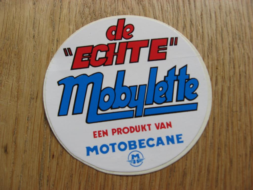 de "ECHTE" Mobylette Motobecane Vintage Sticker, Verzamelen, Ophalen, Nieuw, Auto of Motor