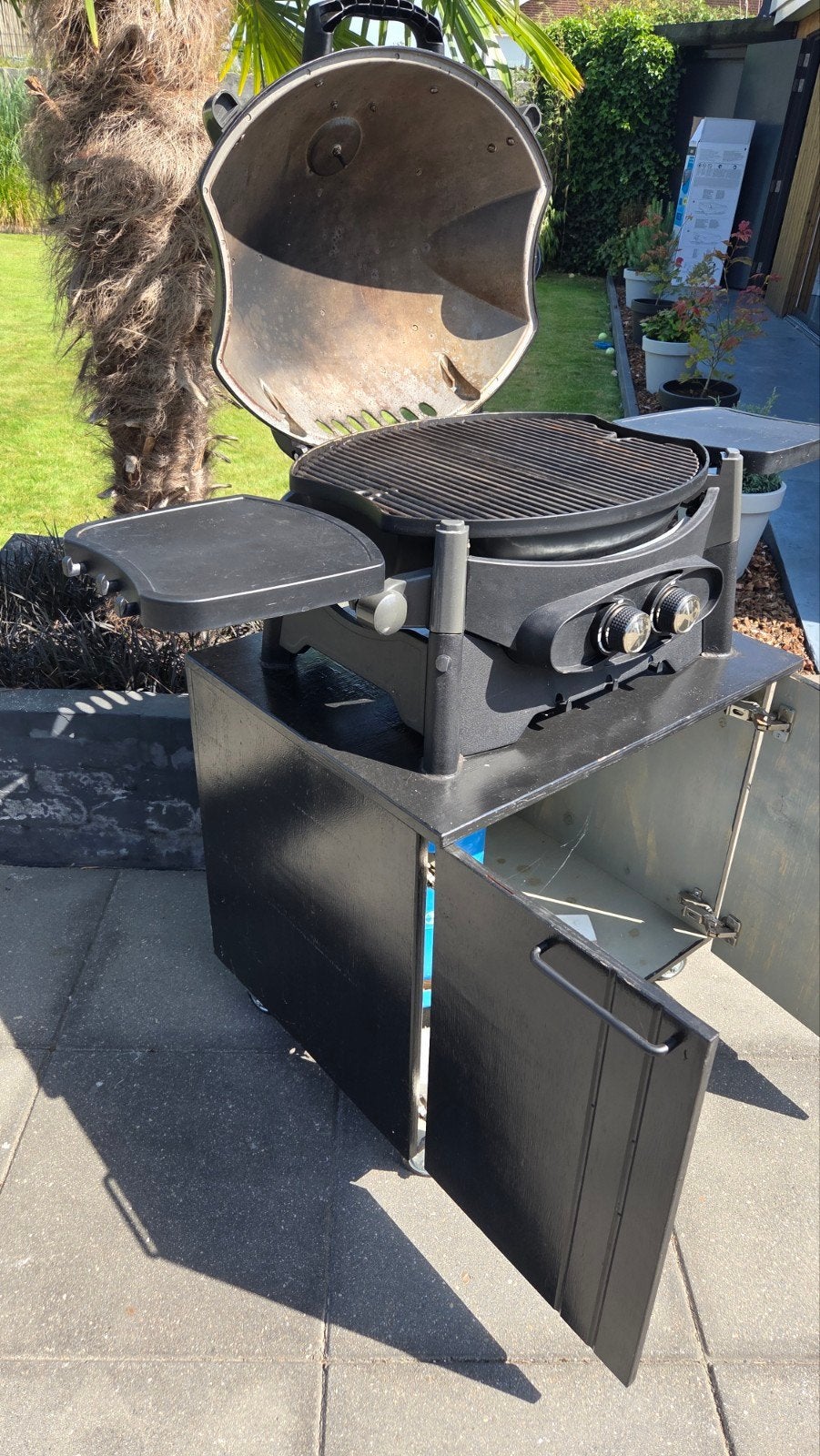 Broil Chef Gas BBQ met gasfles en vaste  onderkast, Ophalen, Zo goed als nieuw
