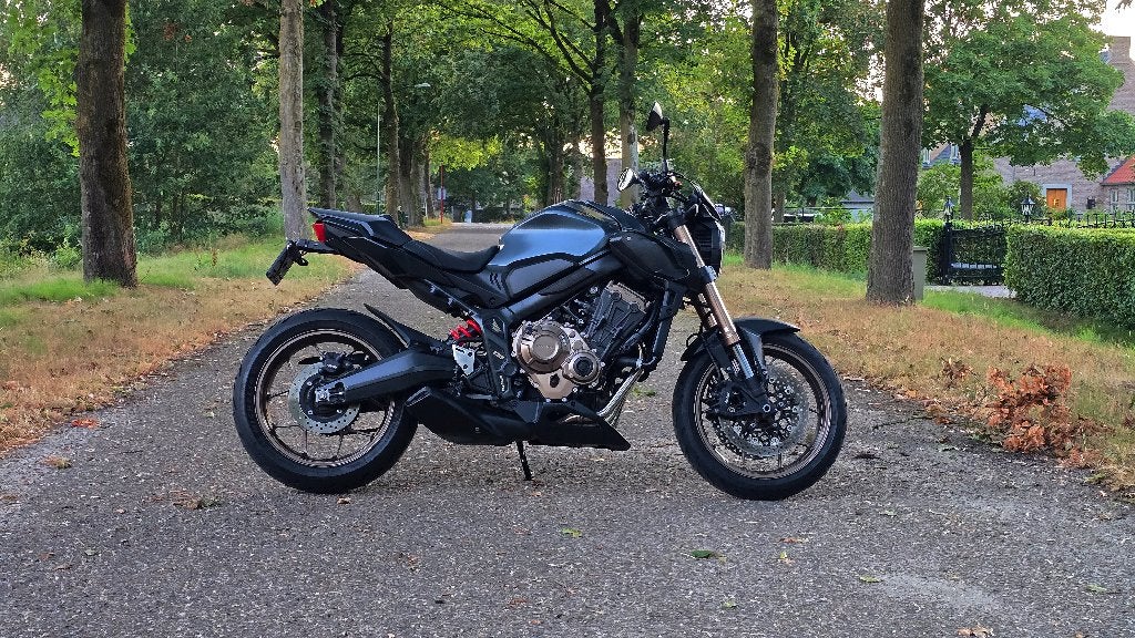 Honda CB650R | 2023 | V-Trec | Zwarte opties, 4 cilinders, Gebruikt, Particulier, Meer dan 35 kW
