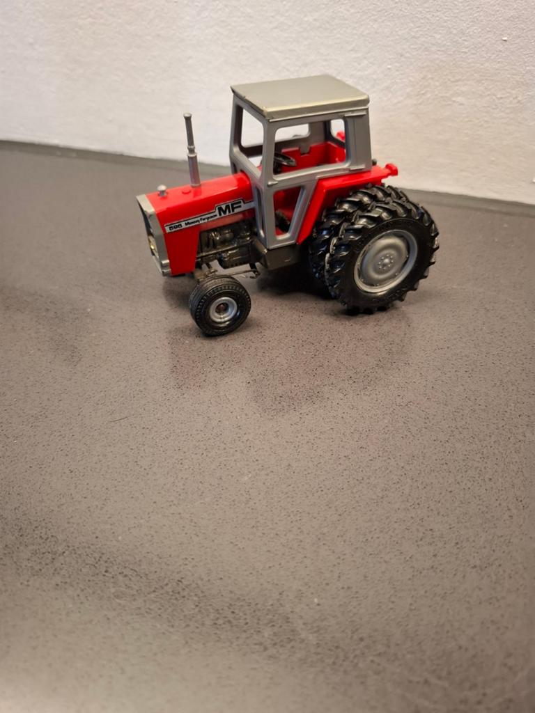 Te koop britains mf 595 dubbellucht, Ophalen of Verzenden, Zo goed als nieuw, Tractor of Landbouw, Britains