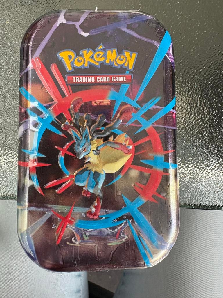 Pokémon Trading Card Game Lucario Tin Box, Ophalen of Verzenden, Zo goed als nieuw, Overige typen