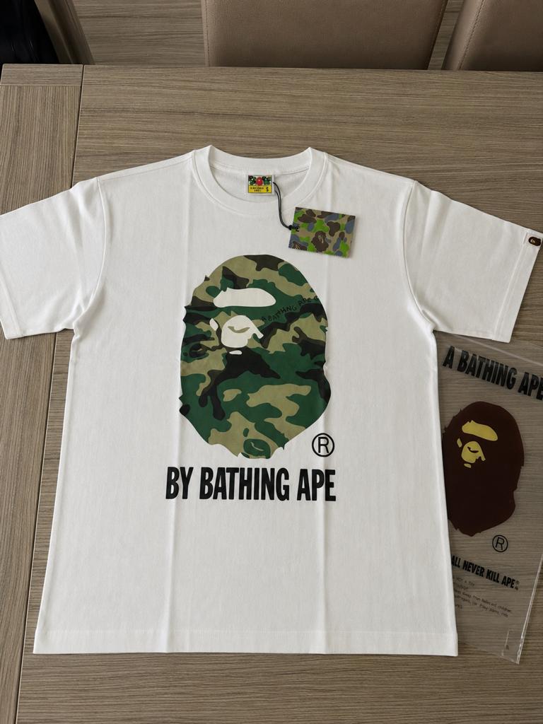 A Bathing Ape BAPE Camo Logo T-shirt Wit Maat S (Heren), Verzenden, Nieuw, Maat 46 (S) of kleiner, Wit