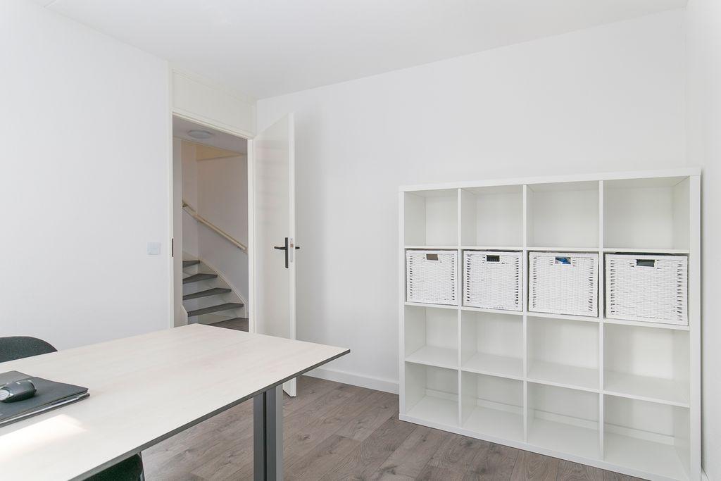 16 vakken IKEA Kallax kast met vier manden, Ophalen, Zo goed als nieuw, Minder dan 150 cm, Minder dan 100 cm