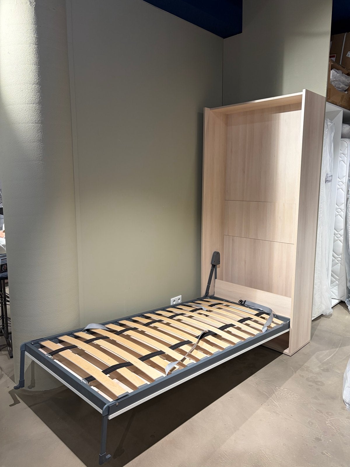 Boone opklapbed 90x200 showroommodel - Afhaal Ede, Ophalen, 90 cm, Eenpersoons, Zo goed als nieuw