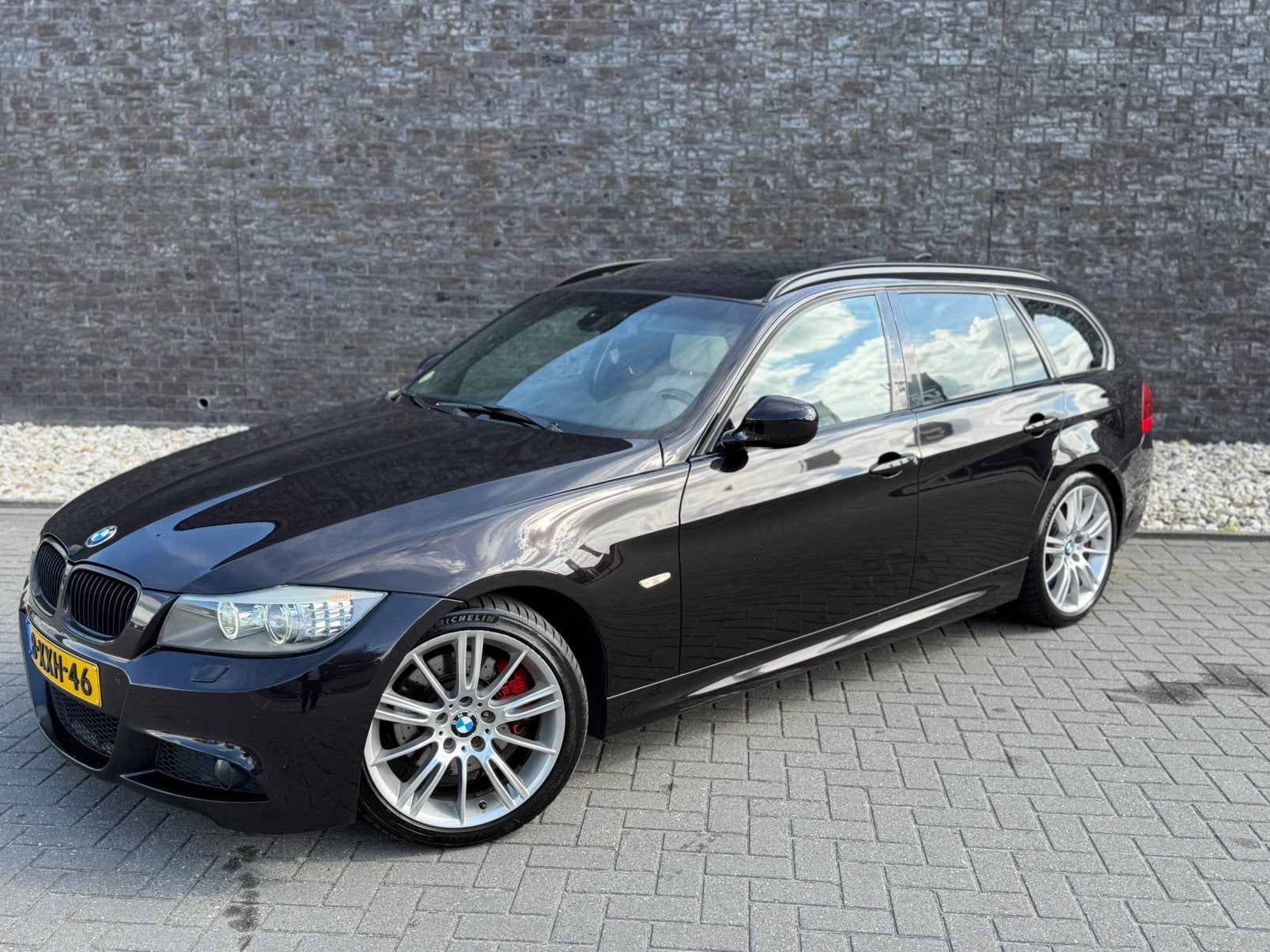 BMW 3-Serie 330D E91 204pk 2010 | Individual | Pano | M-Pak, Automaat, Euro 5, Achterwielaandrijving, 1800 kg