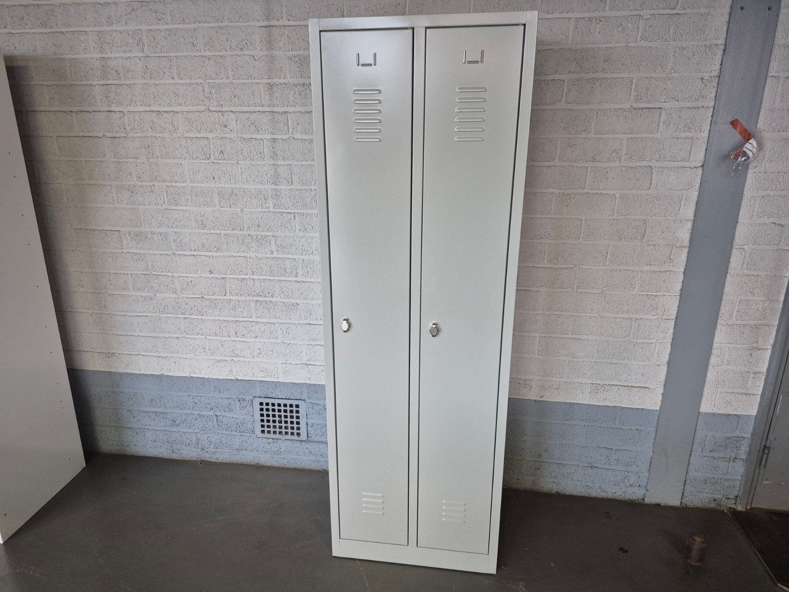 lockerkast nieuw, Ophalen, Nieuw