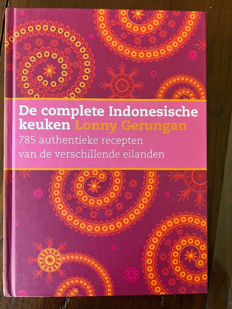 De Complete Indonesische keuken Lonny Gerungan 785 recepten, Boeken, Kookboeken, Azië en Oosters, Zo goed als nieuw, Lonny Gerungan