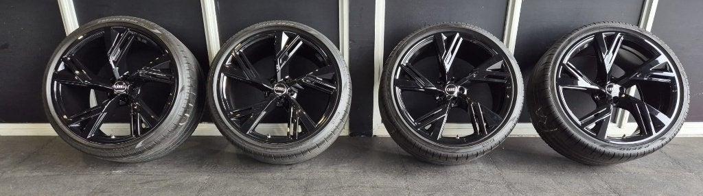 22" Audi RS6 RS7 VELGEN BANDEN SET ZOMER ORIGINEEL, Auto-onderdelen, Ophalen, Gebruikt, 285 mm, Banden en Velgen