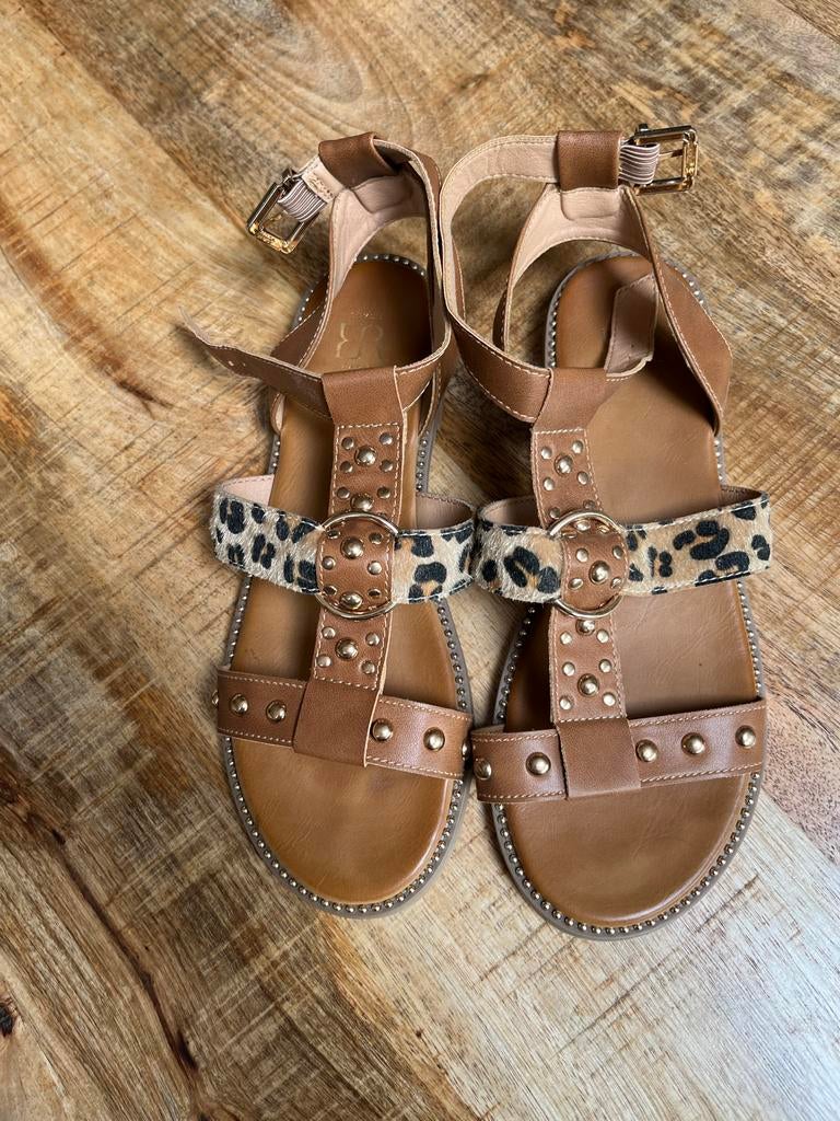 Sandalen met studs en luipaardprint, Ophalen, Zo goed als nieuw, Bruin, Sandalen of Muiltjes