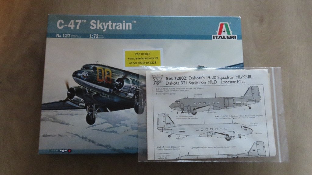 C-47 Dakota + Nederlandse decalset Italeri 1/72, 1:72 tot 1:144, Italeri, Ophalen of Verzenden, Zo goed als nieuw