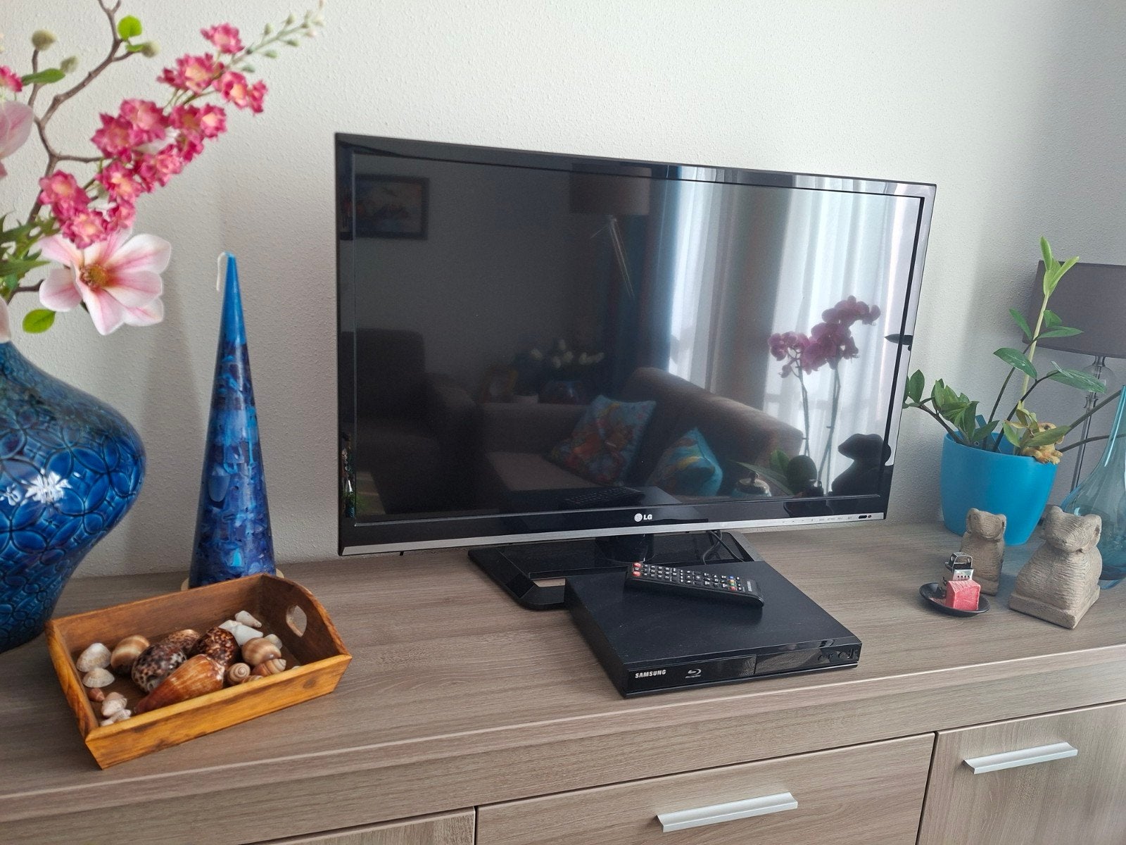 LG 37  TV - 37 inch TV, Ophalen, LED, 50 Hz, 80 tot 100 cm