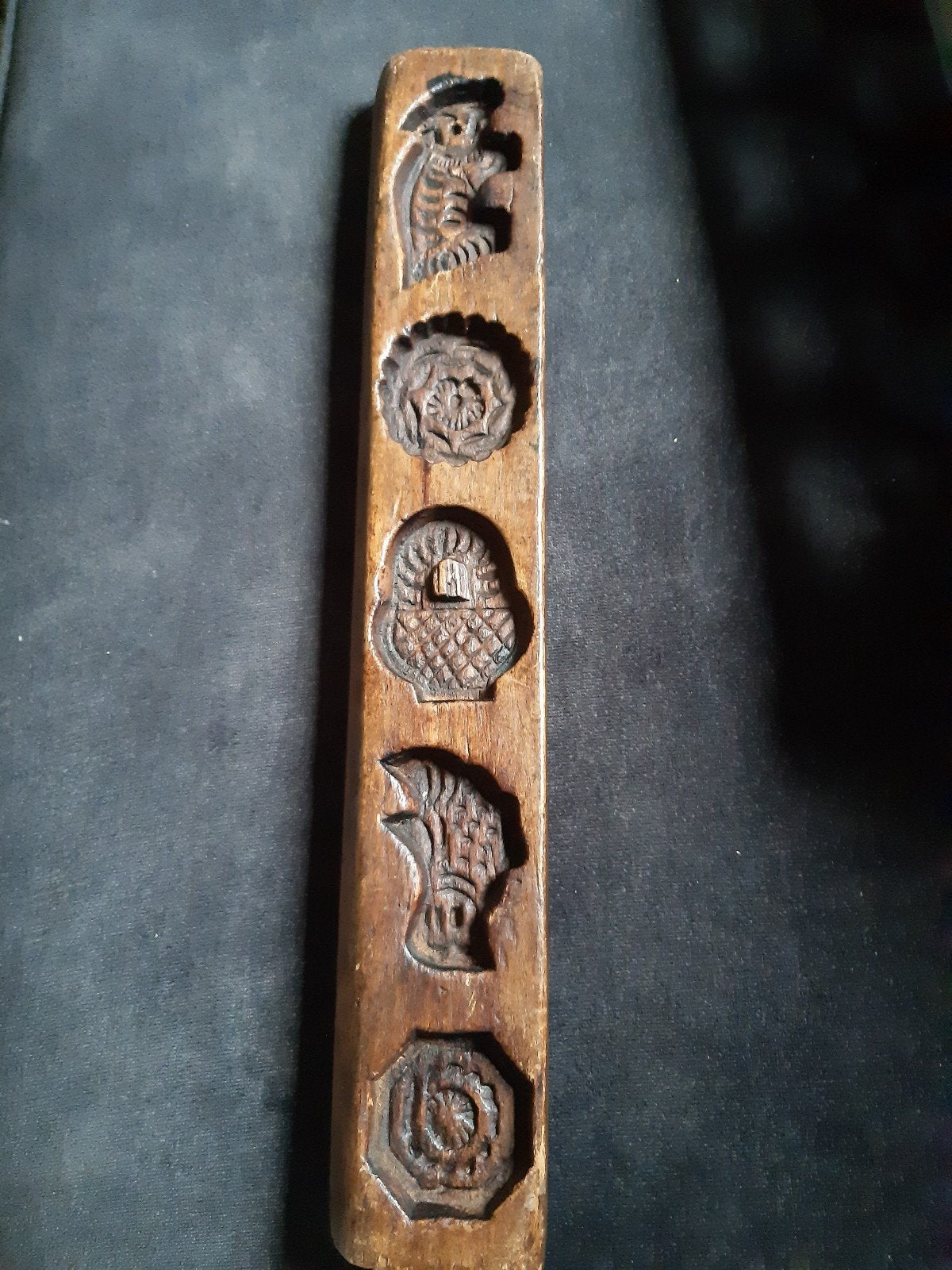 Oude dubbelzijdige houten chocolademal "speculaasplank",, Ophalen of Verzenden
