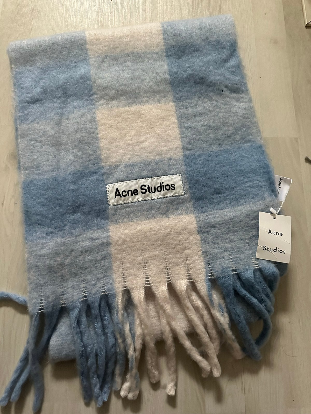 Nieuwe Acne Studios geruite sjaal, Ophalen of Verzenden, Nieuw, Sjaal