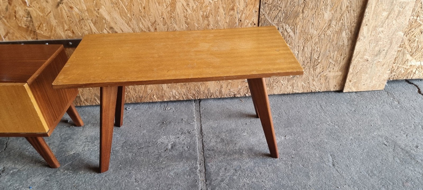 Vintage bijzettafel, Antiek en Kunst, Ophalen