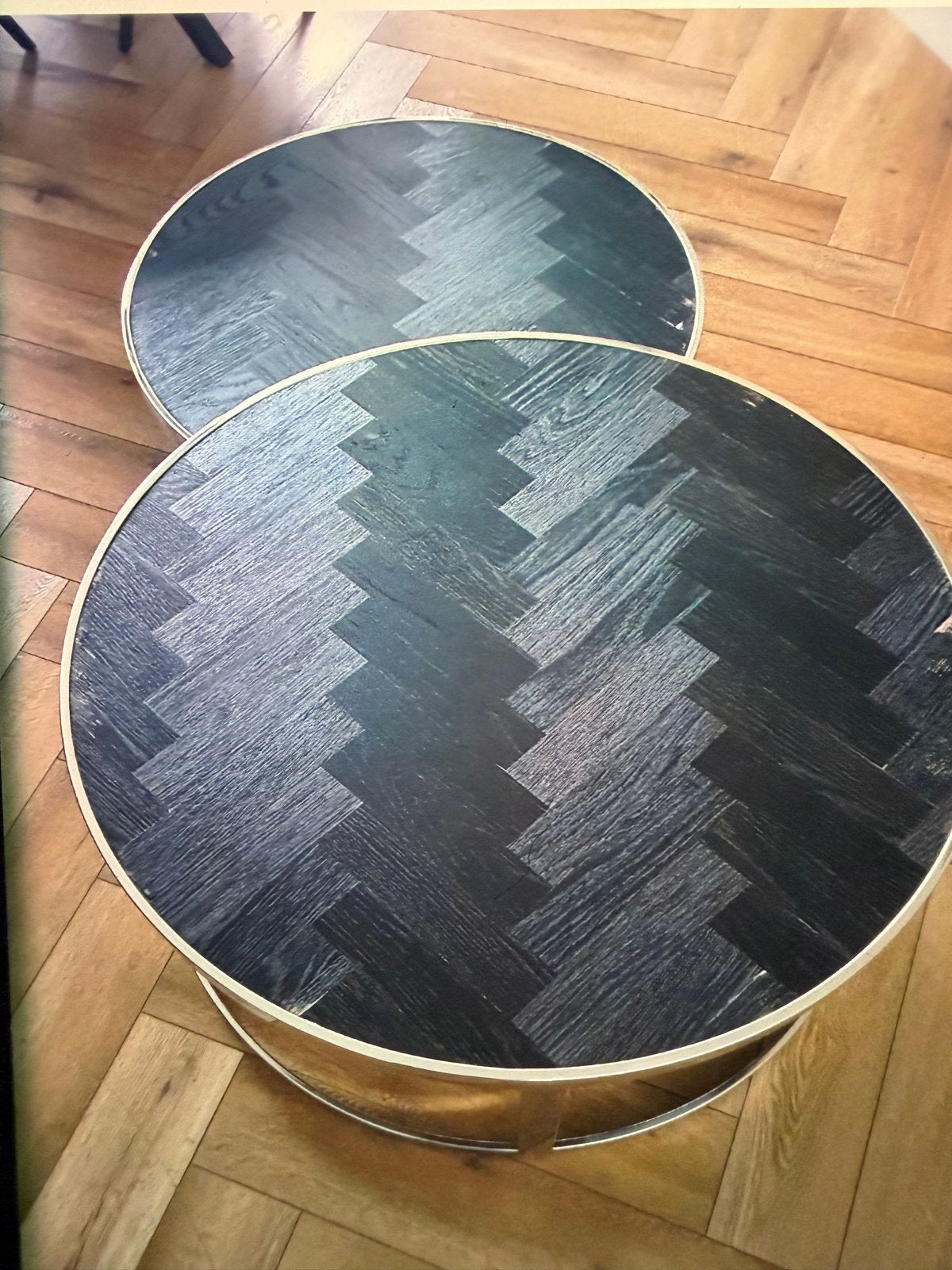 Set van 2 ronde salontafels met visgraatmotief, Ophalen, 50 tot 100 cm, Rond, 50 tot 100 cm