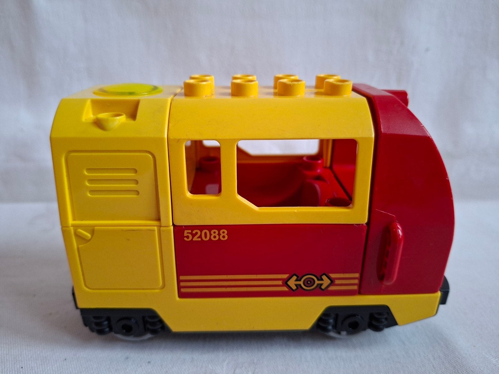 Duplo Diesel Locomotief trein 3771 met opbouw  ( rijd niet ), Kinderen en Baby's, Ophalen of Verzenden, Gebruikt, Duplo