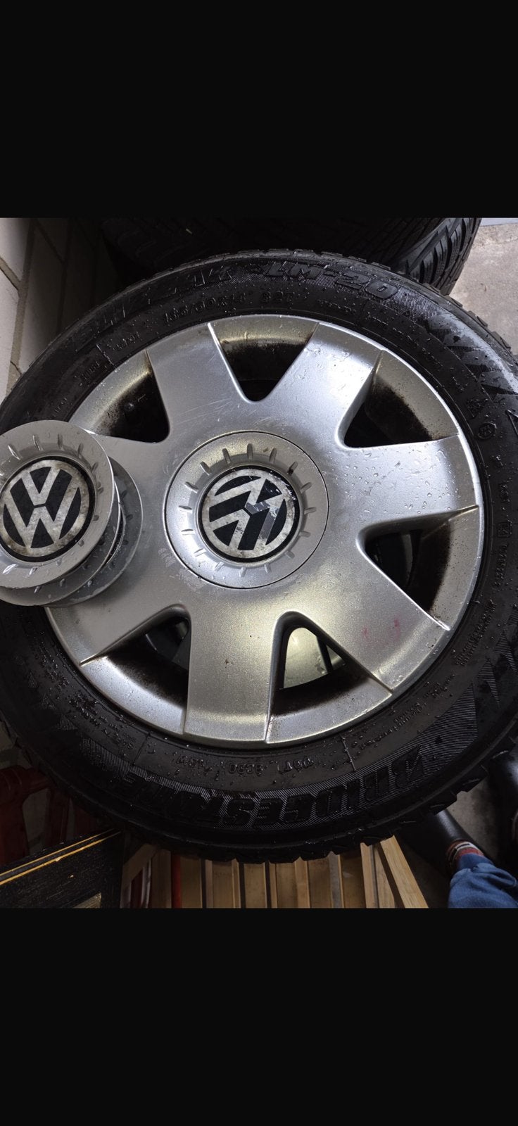 Volkswagen wielen+velgen, Auto diversen, Wieldoppen, Ophalen of Verzenden, Zo goed als nieuw