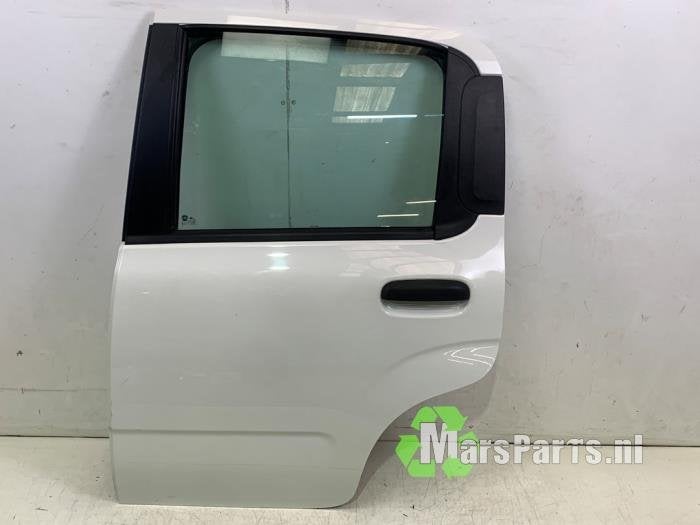 Portier 4Deurs links-achter van een Fiat Panda (223)