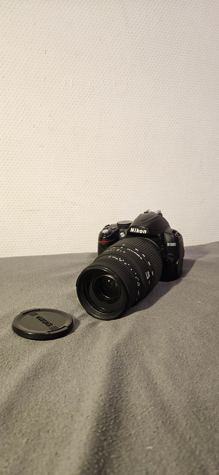 Nikon D3000 met Sigma 70-300mm macro lens, Ingebouwde flitser, Spiegelreflex, 10 megapixels, Ophalen of Verzenden