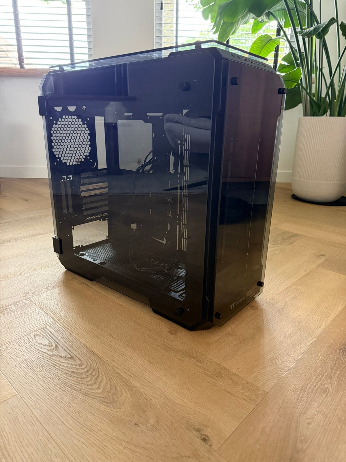 Thermaltake View 71 TG Full Tower Behuizing (Zwart), Computers en Software, Ophalen, Zo goed als nieuw