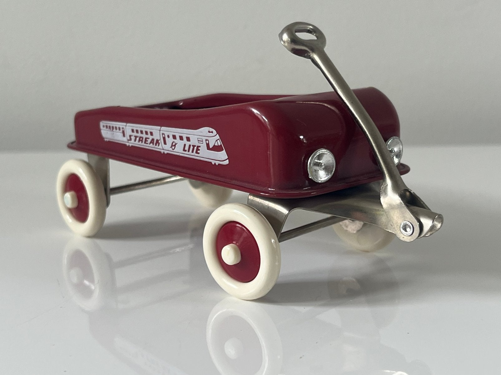 Radio Flyer Miniatuur Rode Bolderkar Metaal Verzamelobject, Verzenden, Zo goed als nieuw