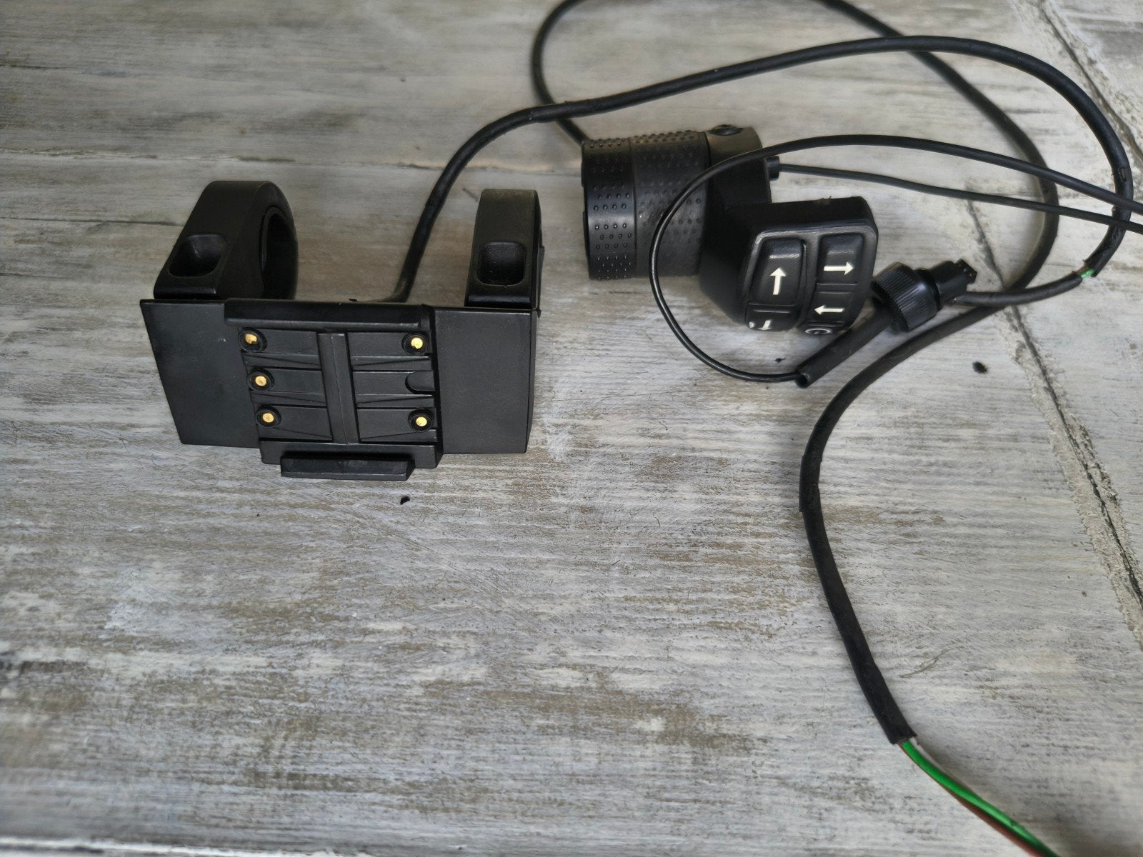 Trelock cu4 displayhouder met stuur bediening, Ophalen of Verzenden, Zo goed als nieuw, Stuur