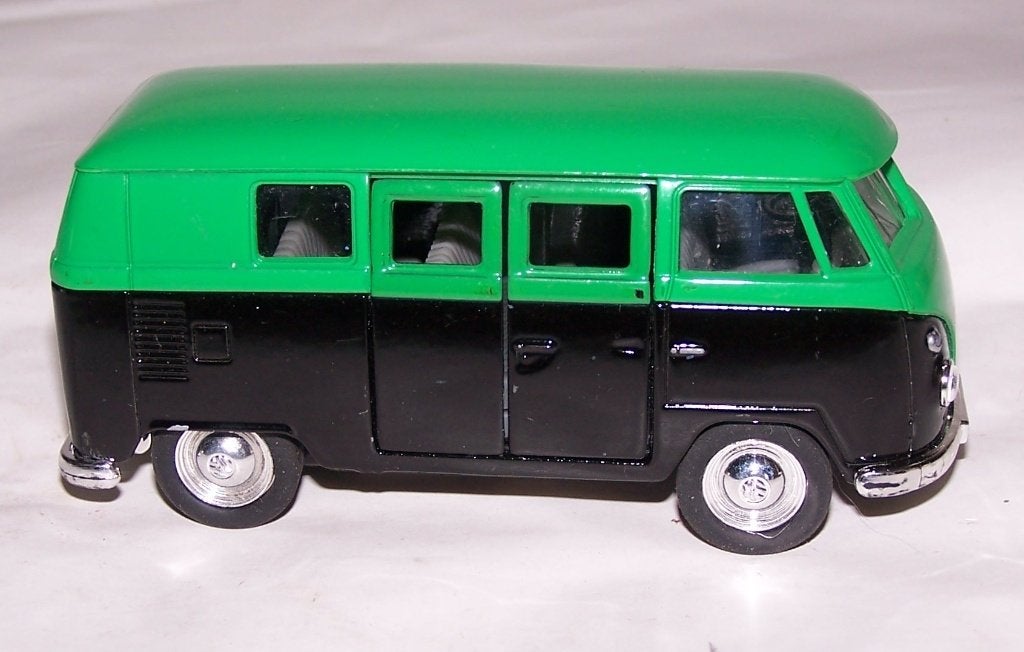 Volkswagen 1963 T1 Bus Modelauto - Groen/Zwart. Nwst., Ophalen of Verzenden, Zo goed als nieuw, Bus of Vrachtwagen, Overige merken