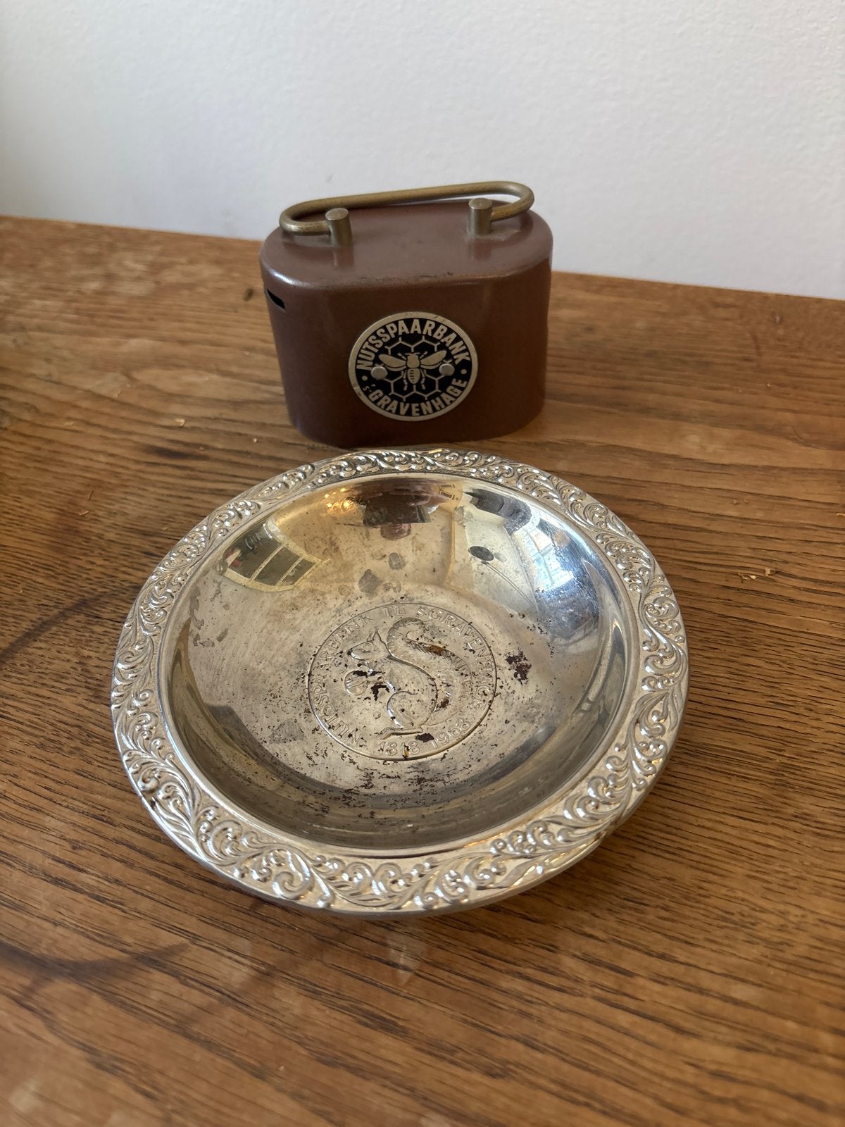Vintage Spaarpot Nutsspaarbank Den Haag & Asbak, Ophalen of Verzenden, Gebruikt