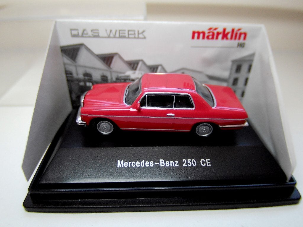 Märklin H0 (1:87) Mercedes-Benz 250 CE, Verzenden, Zo goed als nieuw, Auto, Overige merken
