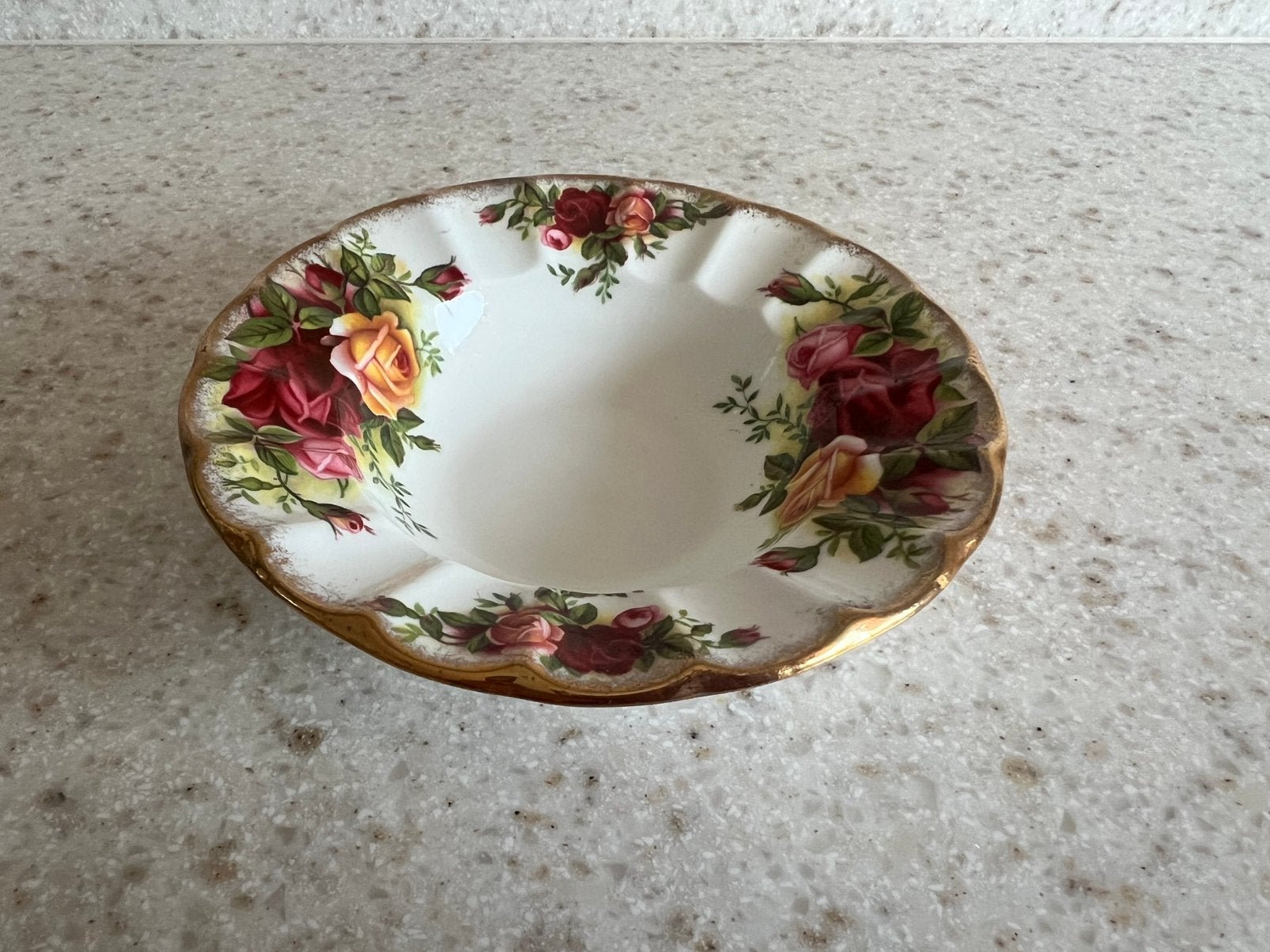 Bonbon schaaltje Royal Albert Old Country Roses, Antiek en Kunst, Verzenden