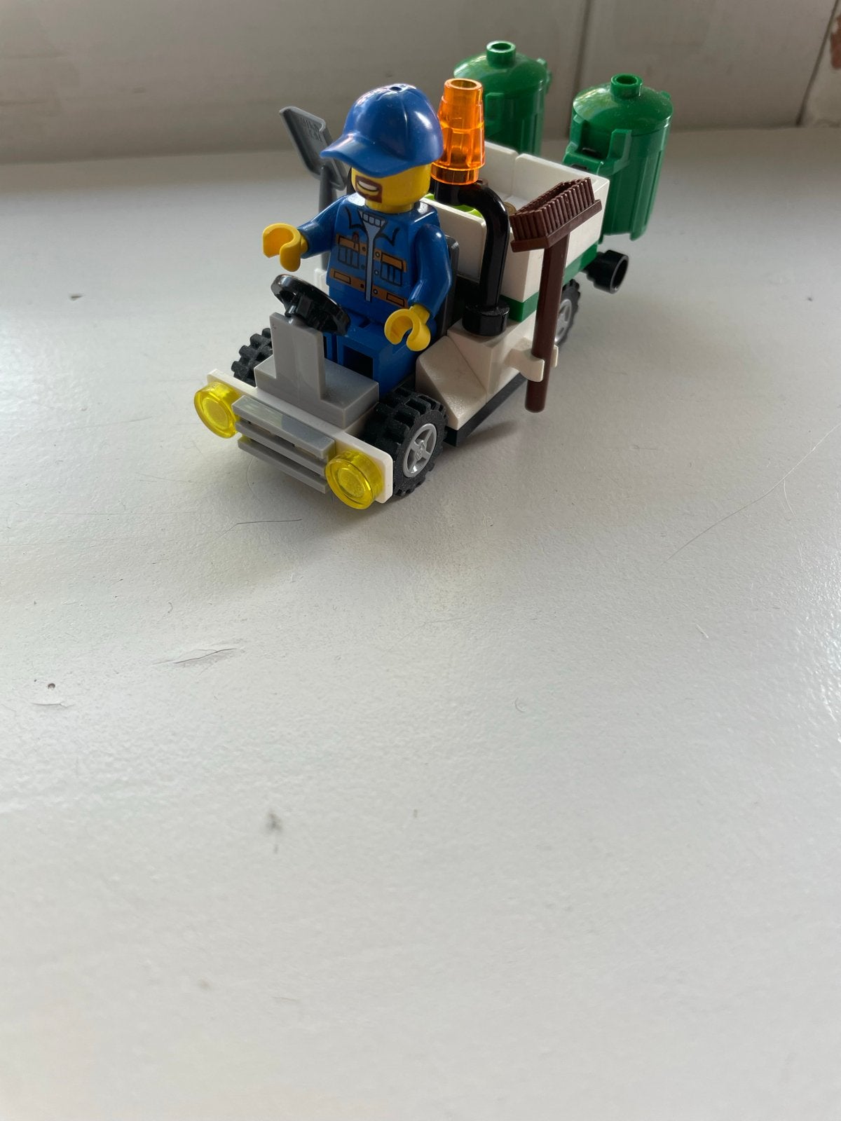 Lego City 30313 Vuilniswagen met minifiguur