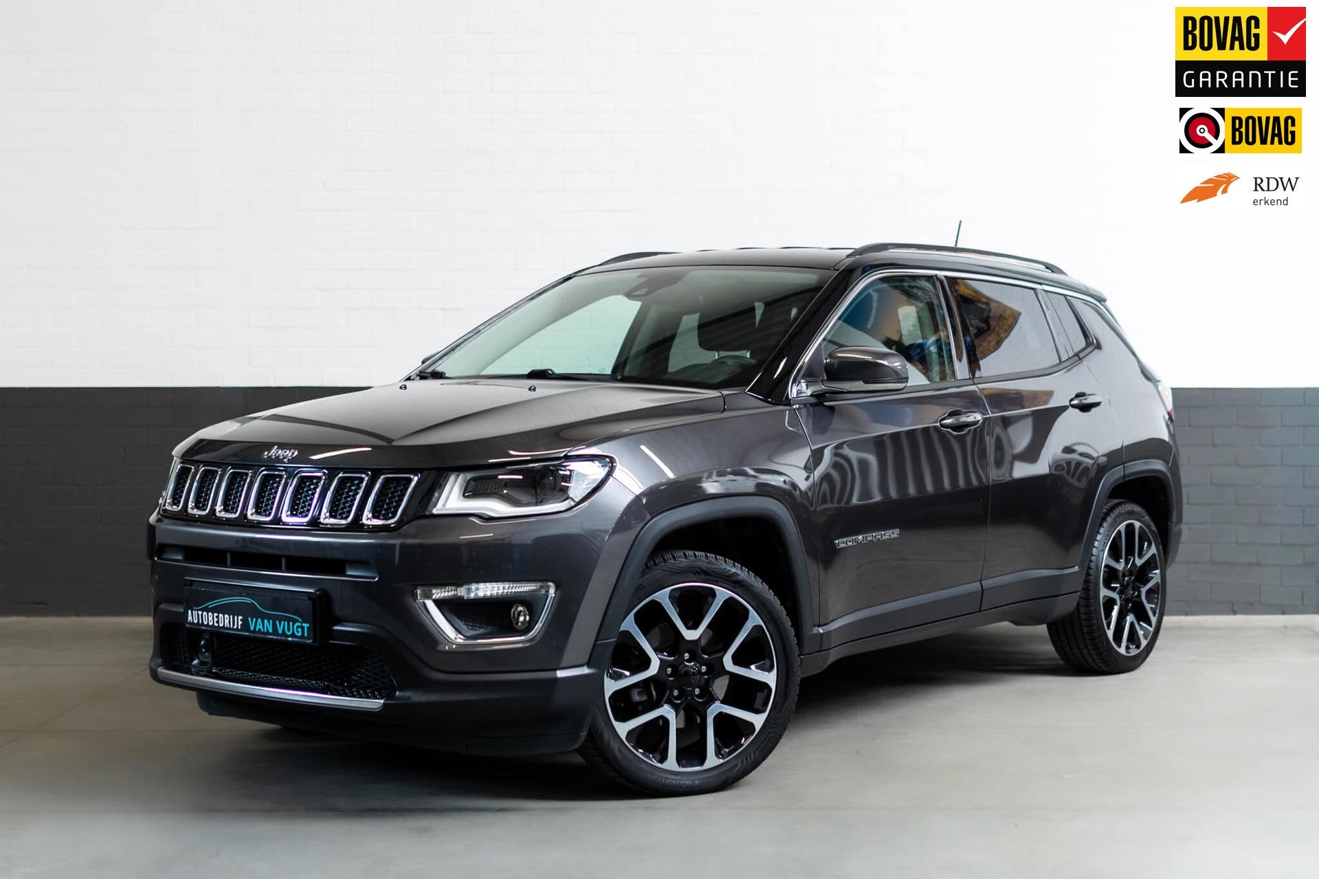 Jeep Compass 1.4 Limited leder, climate control Beats., Voorwielaandrijving, Gebruikt, Zwart, 4 cilinders
