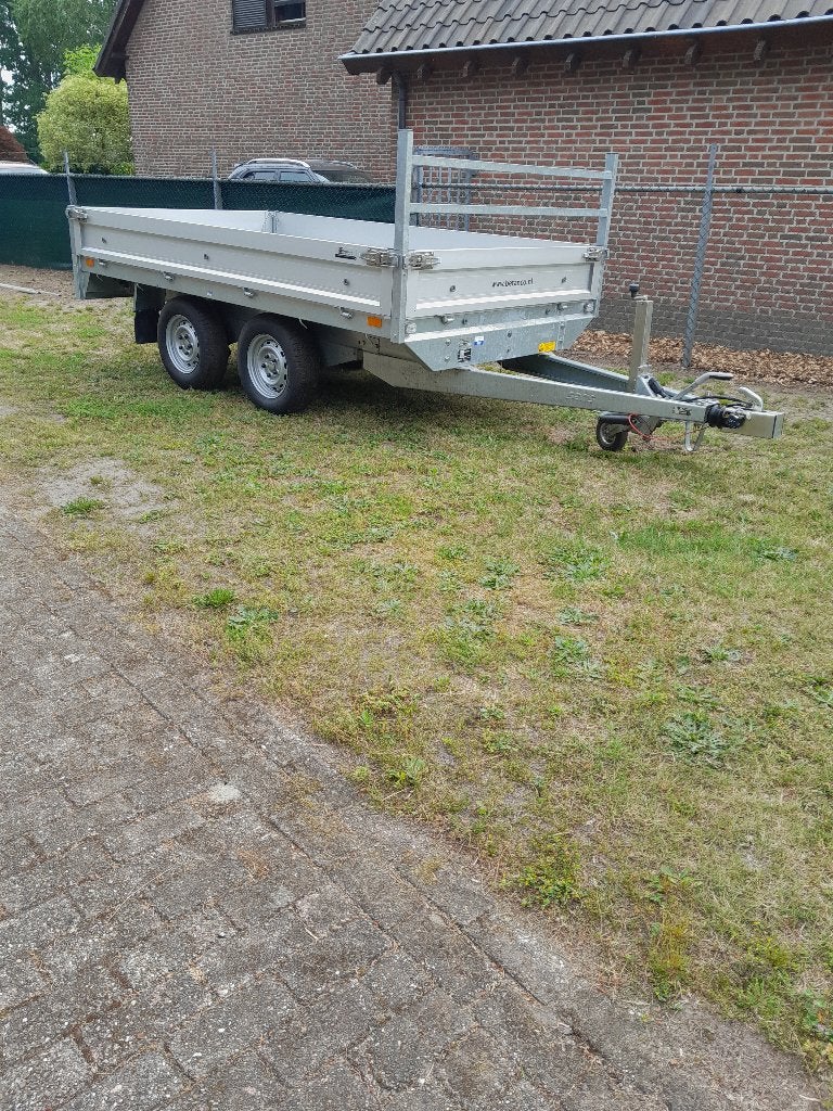 Plateauaanhangwagen Saris, Ophalen, Zo goed als nieuw