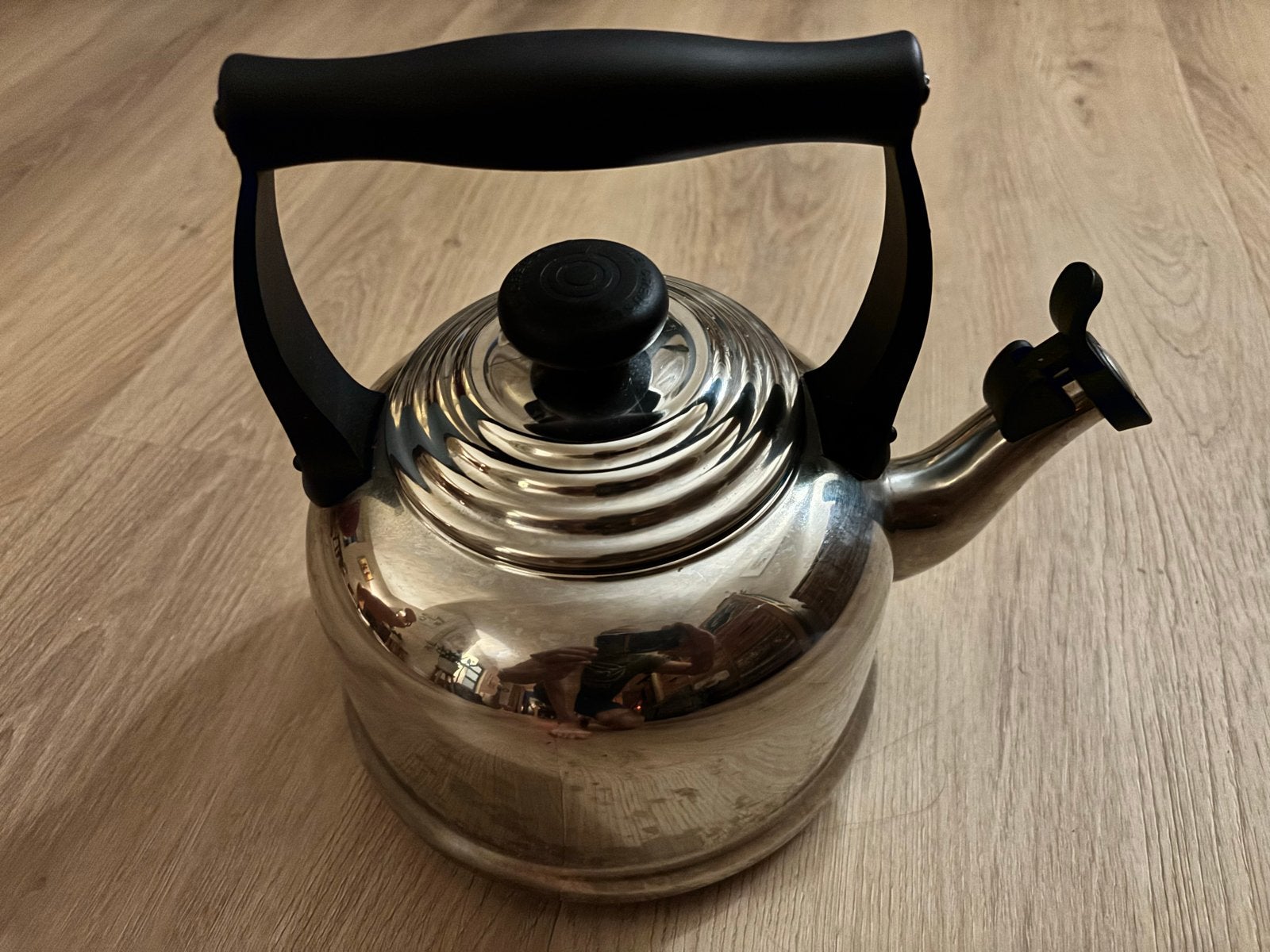 Le Creuset Tradition fluitketel 2,1 liter RVS glans, Huis en Inrichting, Keuken | Keukenbenodigdheden, Zilver, Zo goed als nieuw