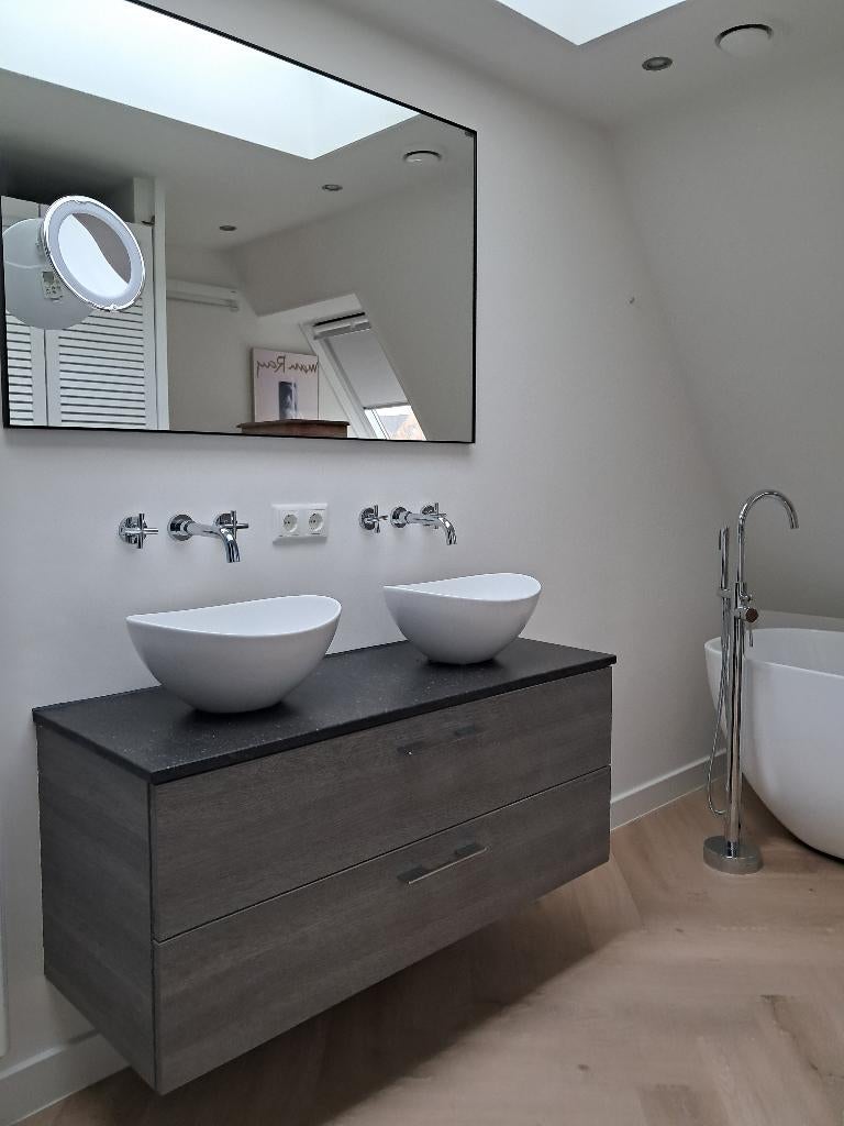 Badmeubel met twee waskommen, Huis en Inrichting, Badkamer | Badkamermeubels, Ophalen, 100 tot 150 cm, 100 tot 150 cm, Zo goed als nieuw
