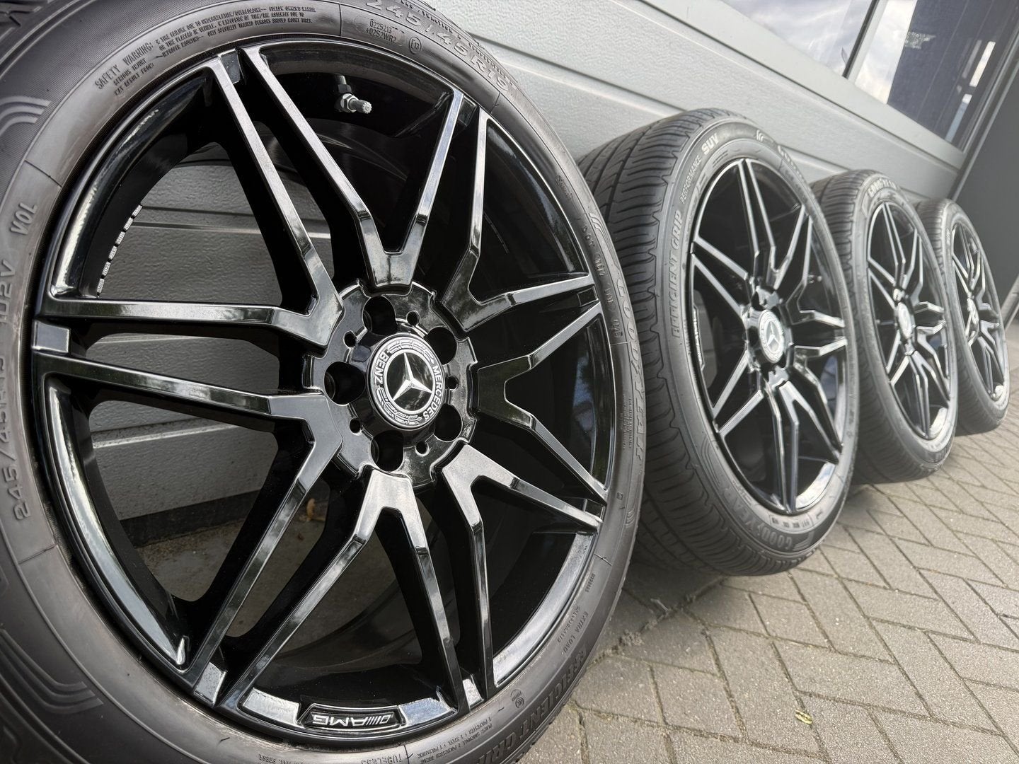 19 inch Mercedes AMG Vito V klasse EQV W447 E-Vito velgen, Auto-onderdelen, Banden en Velgen, 19 inch, Mercedes-Benz AG, Mercedesstraße 120, 70372 Stuttgart, Duitsland