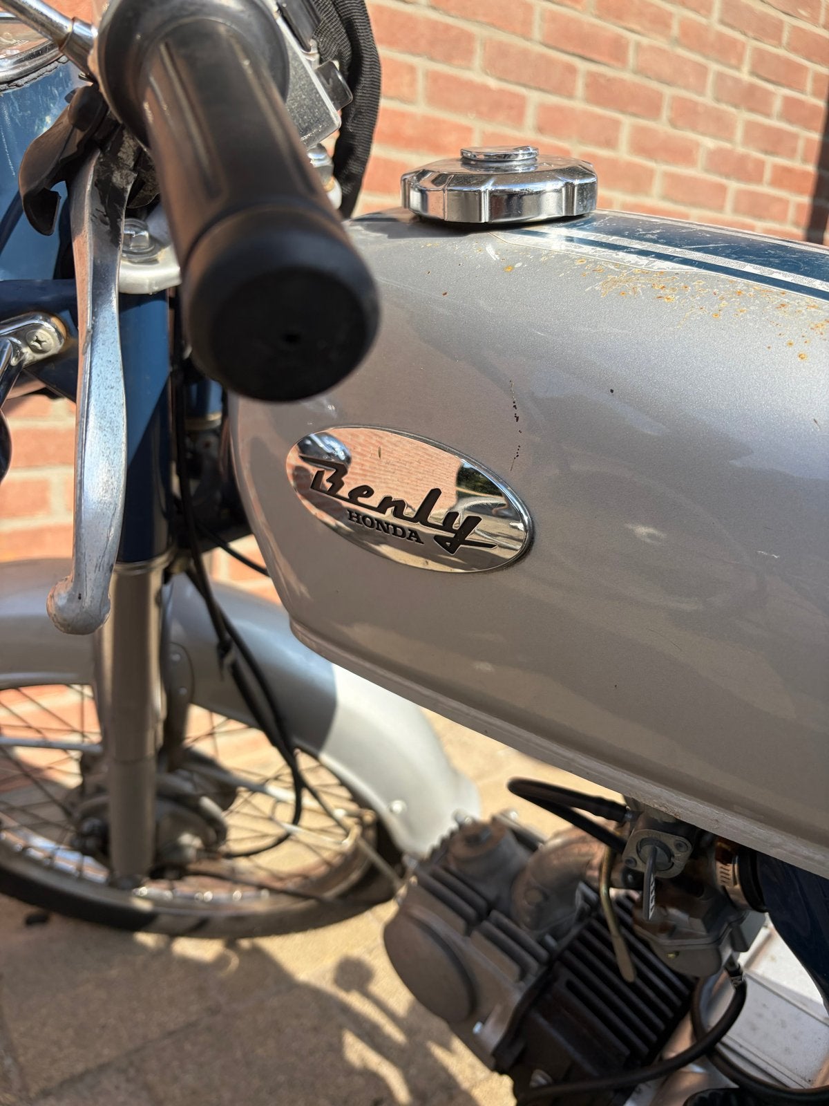 Honda Benly Embleem, Fietsen en Brommers, Brommeronderdelen | Oldtimers, Ophalen of Verzenden, Gebruikt, Overige merken