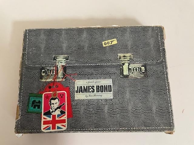 Vintage James Bond 007 spel. Jumbo Game., Een of twee spelers, Ophalen, Gebruikt