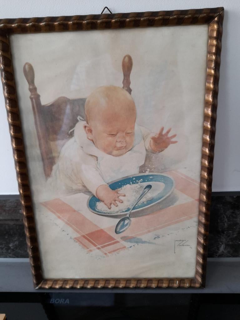 Vintage ingelijste prent van baby aan tafel, gesigneerd, Antiek en Kunst, Kunst | Schilderijen | Klassiek, Ophalen of Verzenden