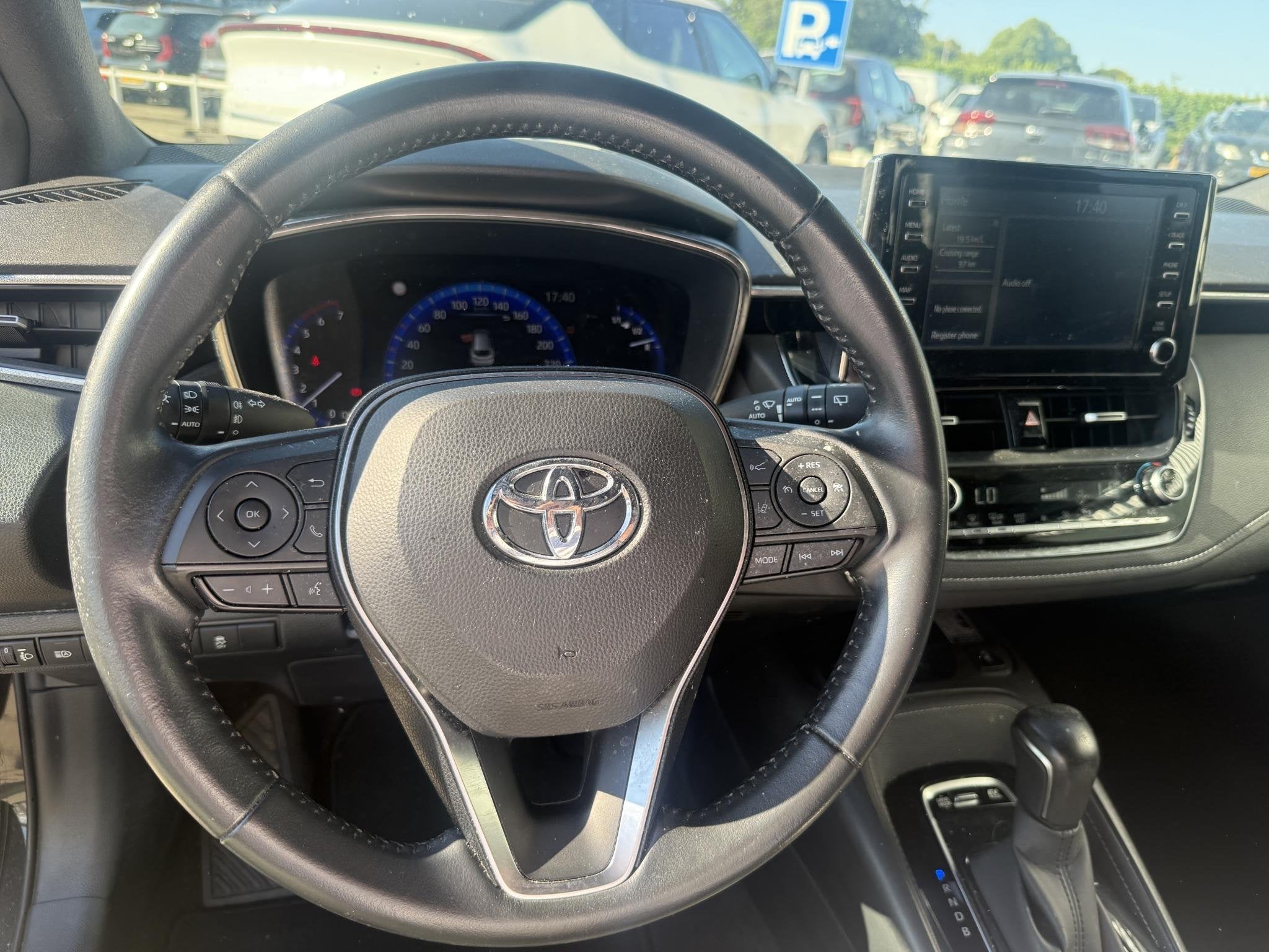 Foto 11 van Toyota Corolla Touring Sports 1.8 Hybrid Business Plus + tre