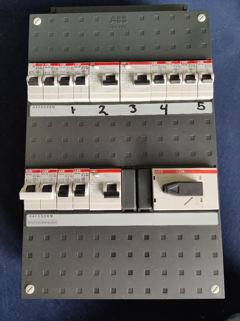 ABB Busboard Kast 3 fase 11 Groepen Kookgroep 3 Aardlekschak, Ophalen of Verzenden, Zo goed als nieuw