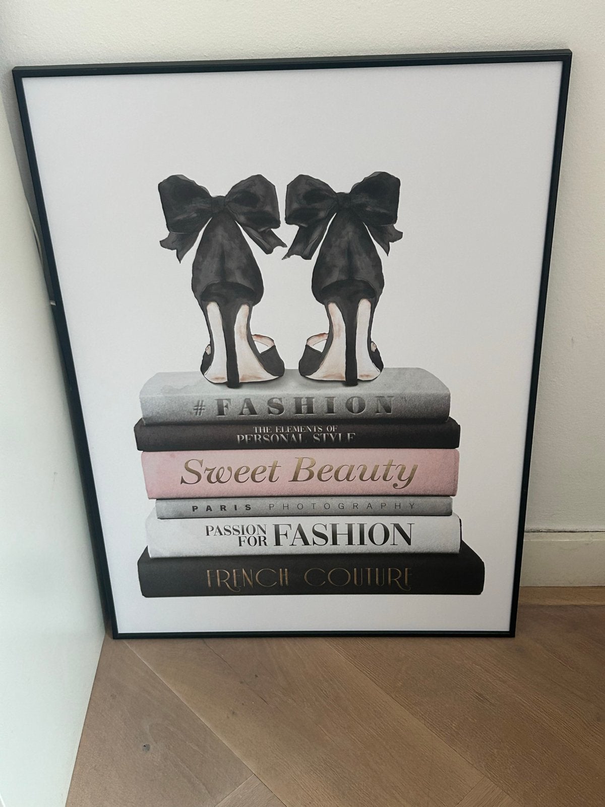 Nieuwe lijst 50x70 cm met fashion print, Ophalen of Verzenden, Nieuw, Print