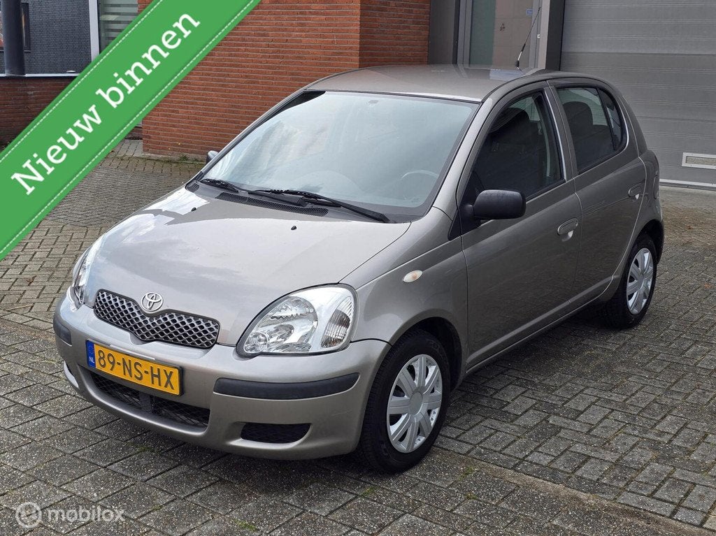 Toyota Yaris 1.3 VVT-i Idols✅️Apk✅️Leuke auto✅️, Auto's, Toyota, Bedrijf, Te koop, Yaris, ABS, Airbags, Alarm, Boordcomputer, Centrale vergrendeling