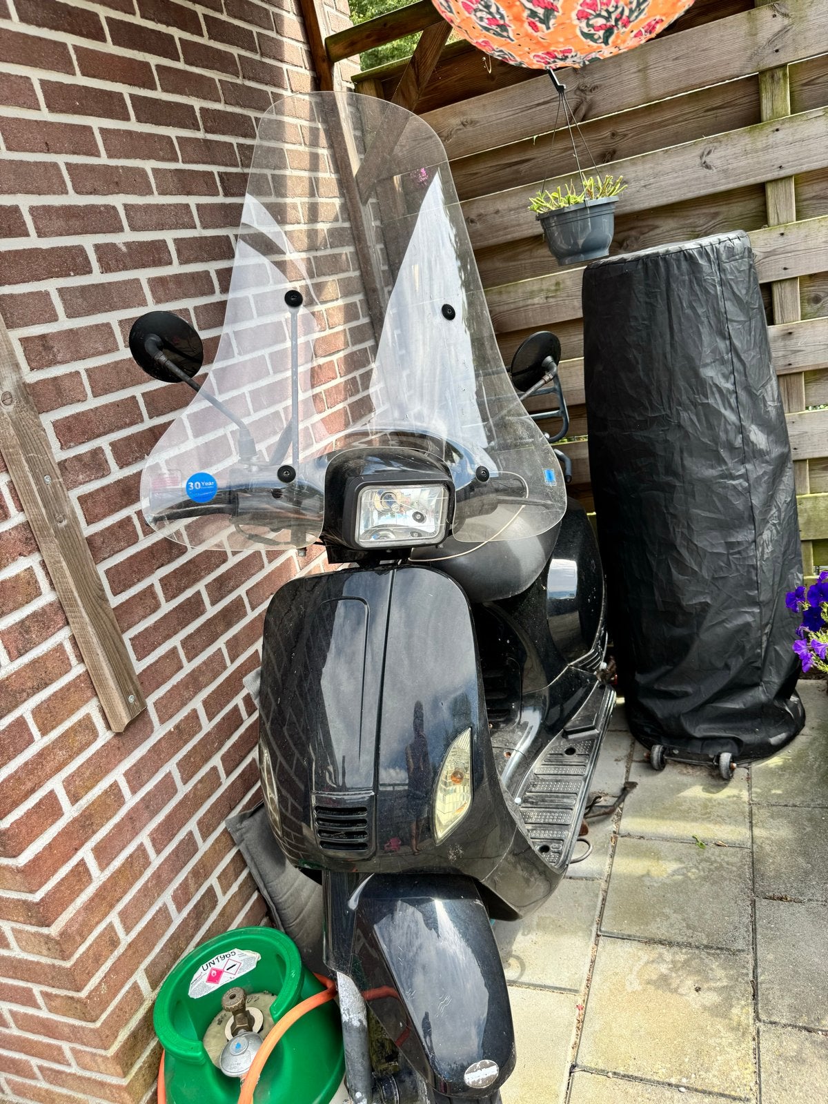 Klus scooter, merk Turbho Zeta, blauw kenteken, Fietsen en Brommers, Brommeronderdelen | Scooters, Gebruikt, Overige merken, Overige typen
